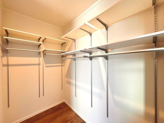 物件内観写真10　(収納)