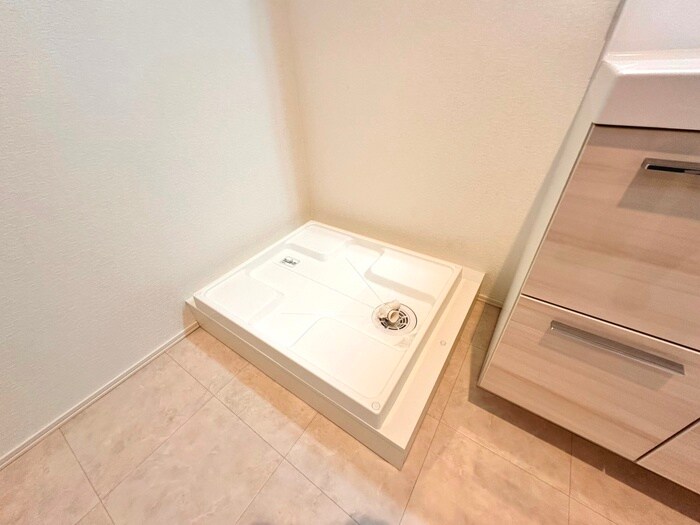 物件内観写真16　(洗濯機置場)