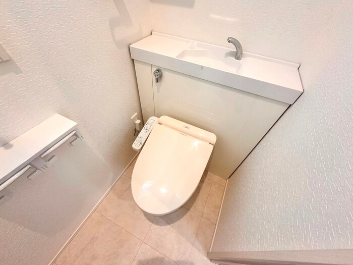 物件内観写真17　(トイレ)