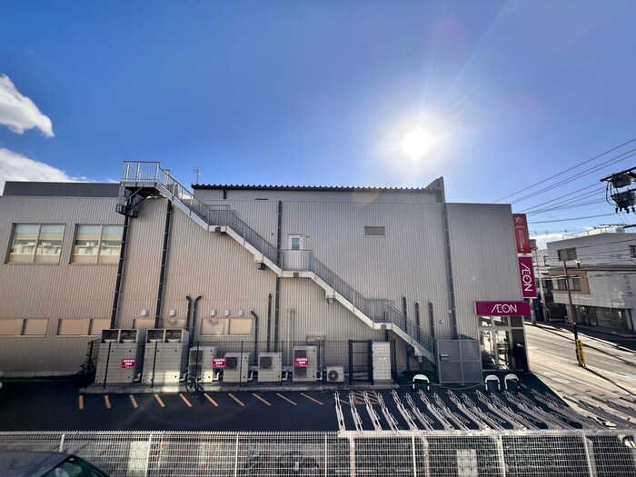 物件内観写真22　(室内からの展望)