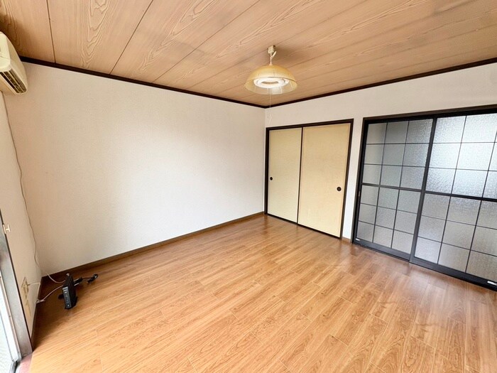 物件内観写真9　(居室)