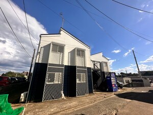 小松島コンパウンド外観写真