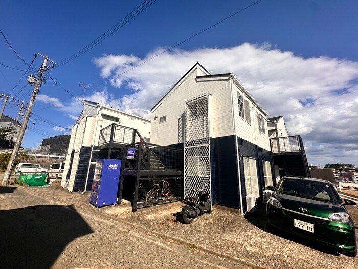 物件外観写真2　(駐輪場)