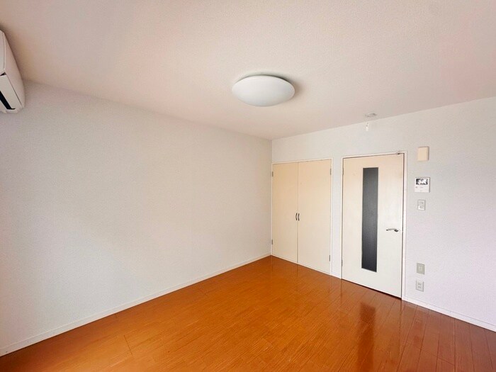 物件内観写真10　(廊下)