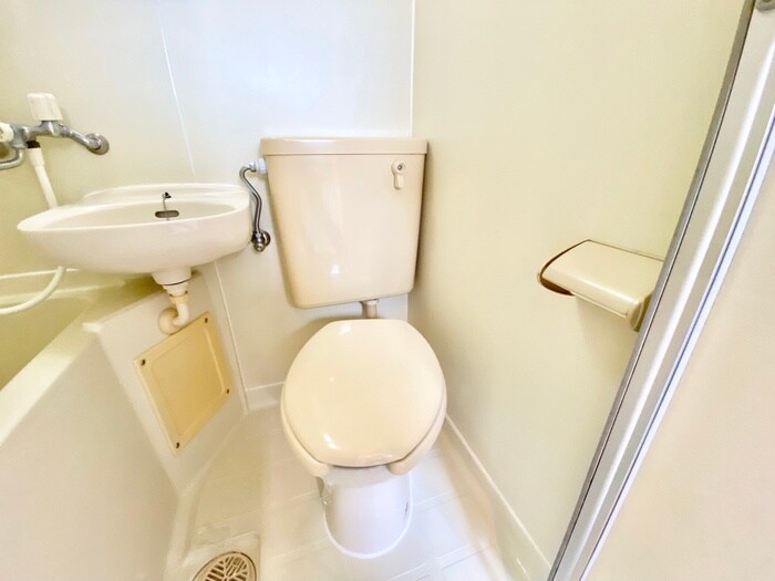 物件内観写真14　(トイレ)