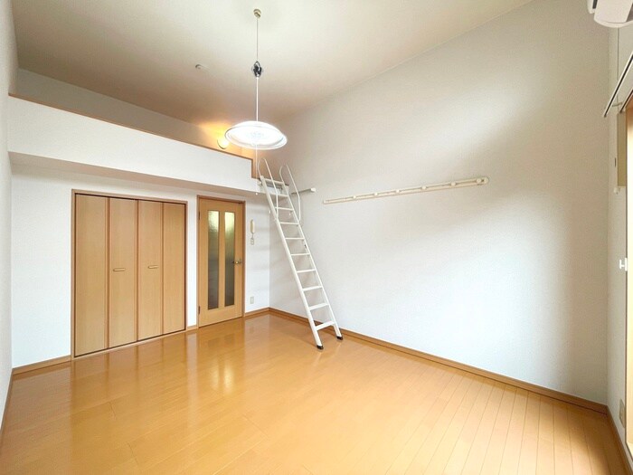 物件内観写真8　(居室)