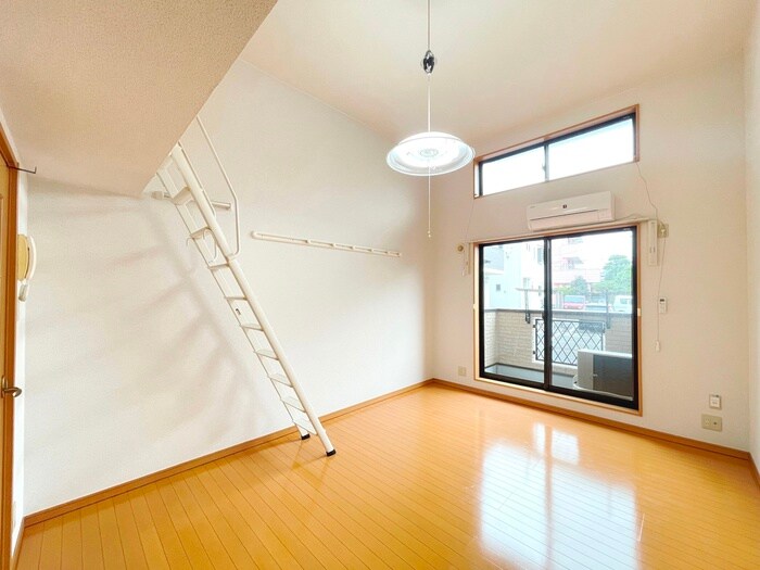 物件内観写真9　(居室)