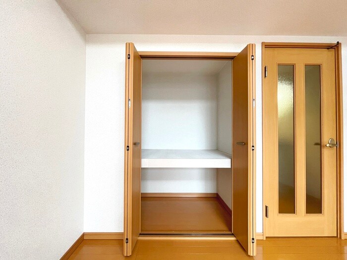 物件内観写真11　(収納)