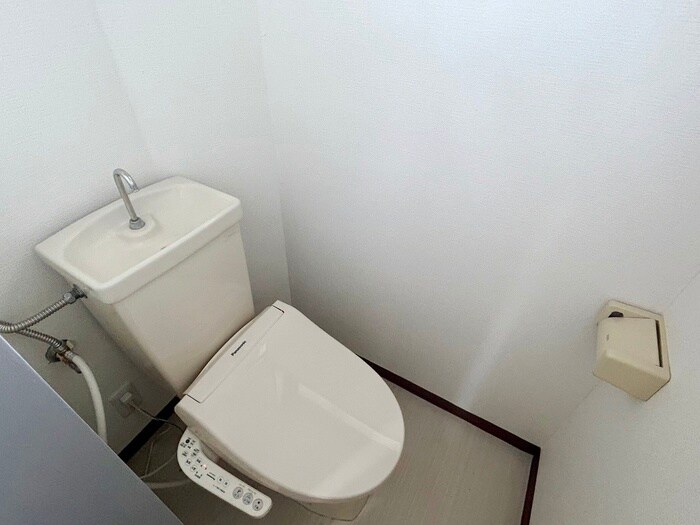 物件内観写真15　(トイレ)