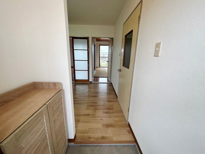 物件内観写真19　(廊下)