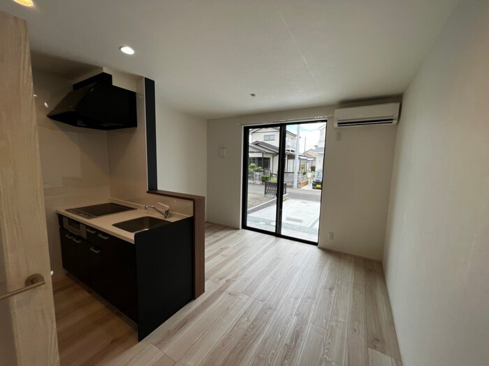 物件内観写真13　(居室)