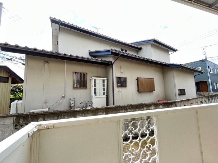 物件内観写真17　(室内からの展望)