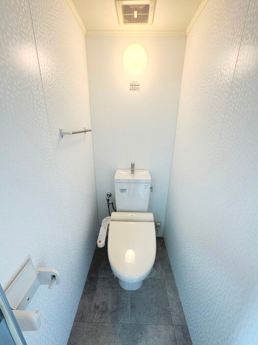 物件内観写真11　(トイレ)