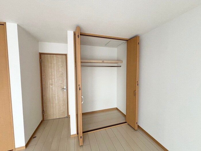 物件内観写真15　(収納)