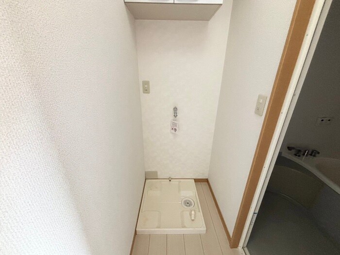 物件内観写真21　(洗濯機置場)