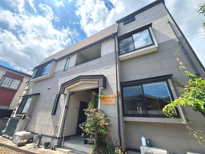 物件外観写真1　(エントランス部分)