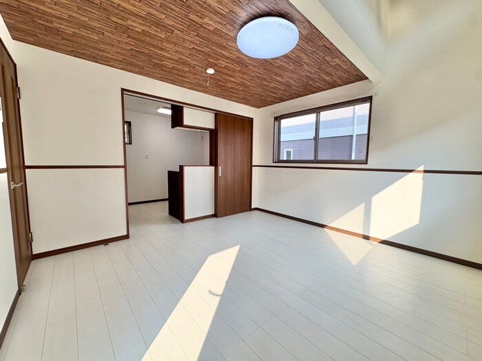 物件内観写真7　(居室)