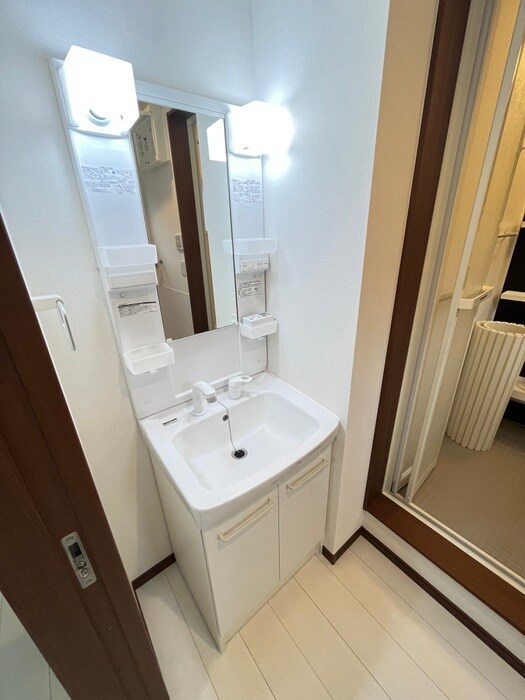 物件内観写真10　(洗面)