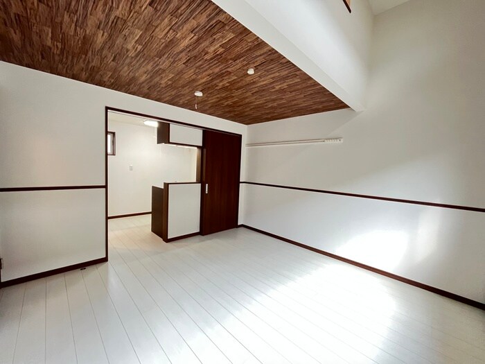 物件内観写真18　(居室)