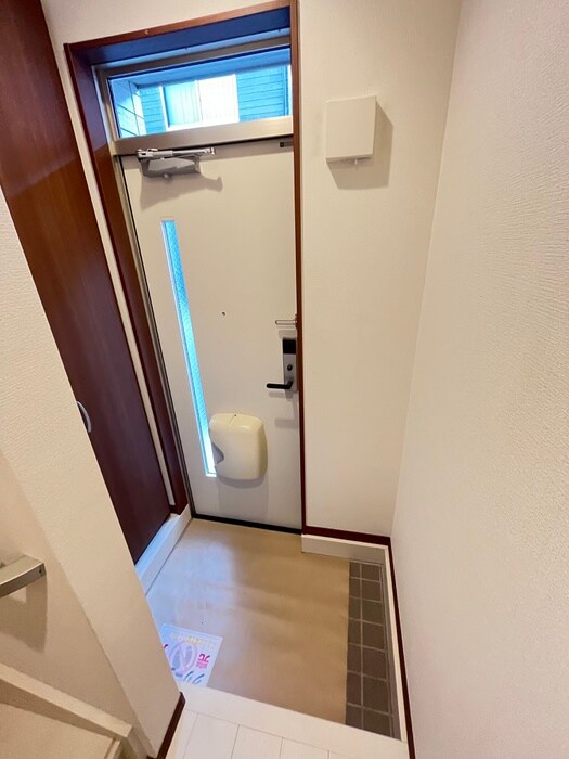 物件内観写真20　(玄関)