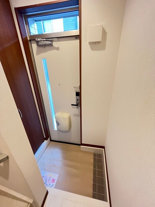 物件内観写真20　(玄関)
