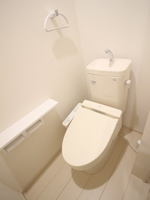 物件内観写真13　(トイレ)