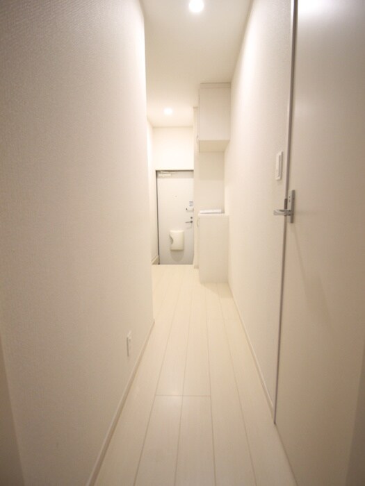 物件内観写真18　(廊下)