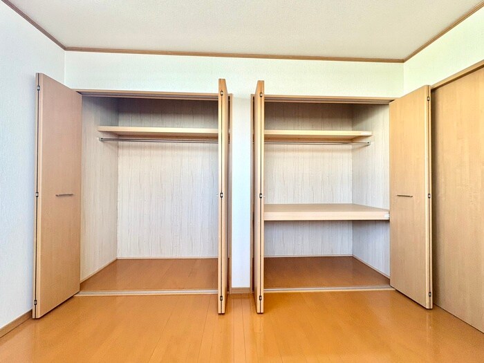 物件内観写真11　(収納)