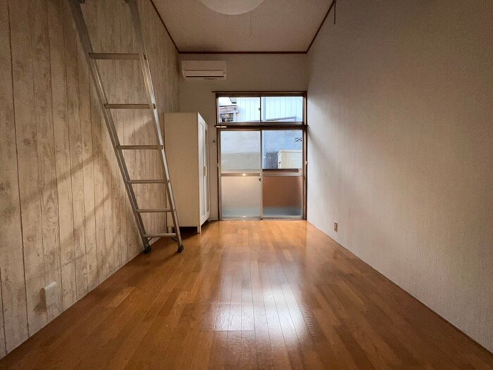 物件内観写真8　(居室)