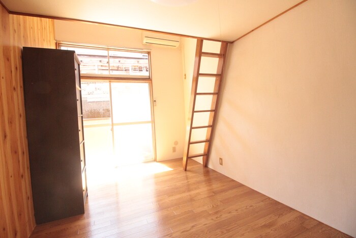 物件内観写真9　(居室)