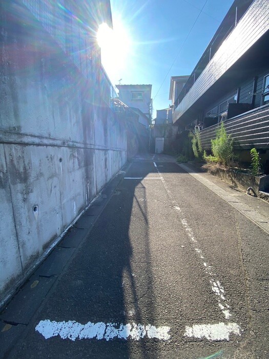 物件外観写真3　(駐車場)