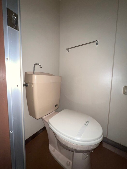 物件内観写真14　(トイレ)