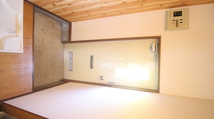 物件内観写真15　(玄関)