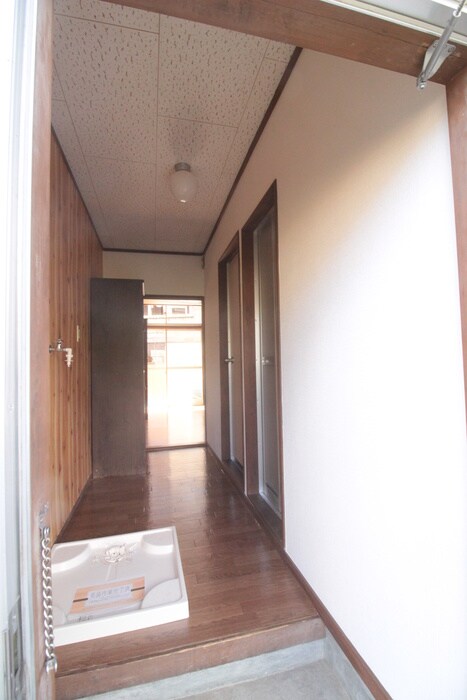 物件内観写真20　(廊下)