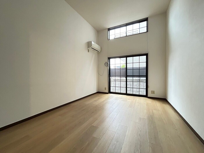 物件内観写真18　(居室)