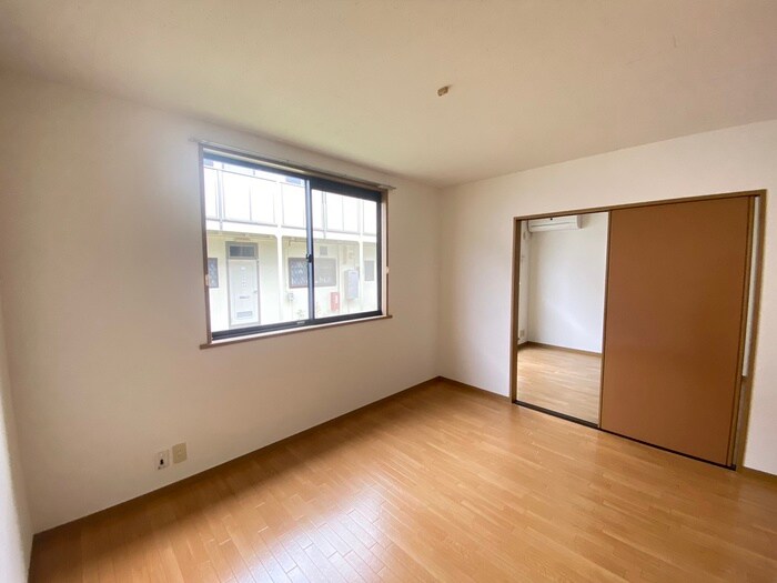 物件内観写真10　(居室)