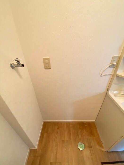 物件内観写真19　(洗濯機置場)