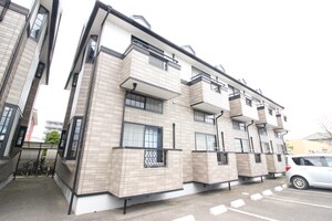 アヴァンセ富沢南五番館外観写真