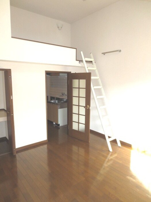 物件内観写真9　(居室)