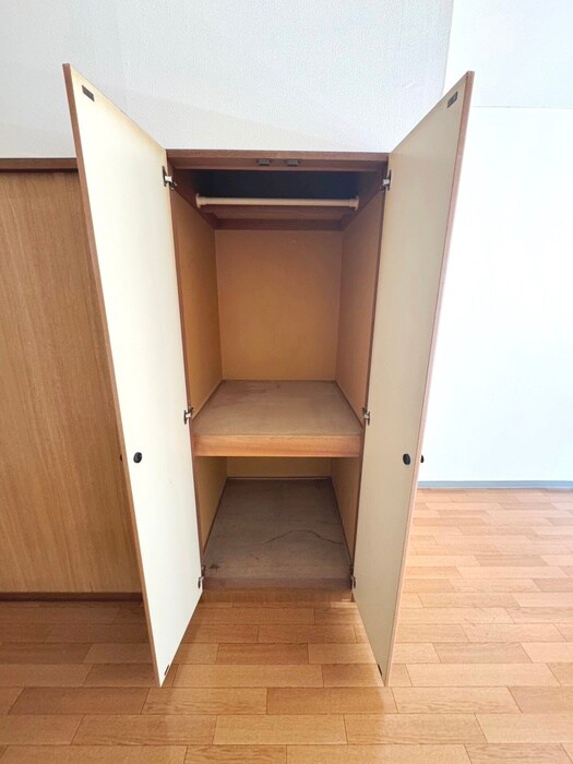 物件内観写真13　(収納)