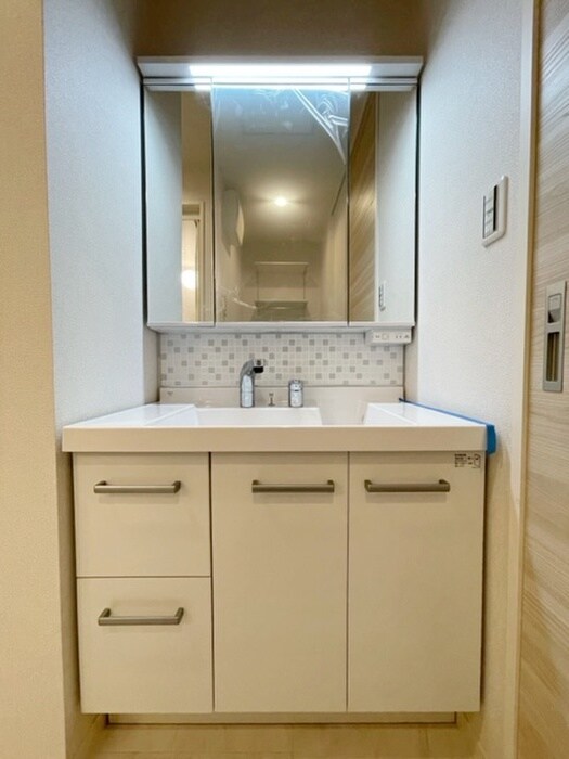 物件内観写真11　(洗面)