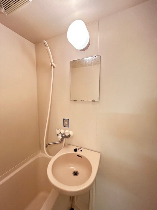 物件内観写真12　(洗面)