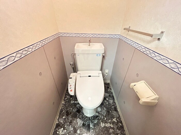 物件内観写真13　(トイレ)