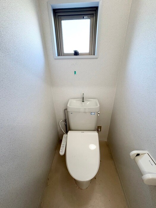 物件内観写真14　(トイレ)