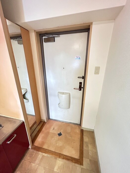 物件内観写真19　(玄関)