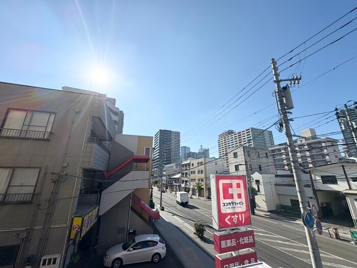 物件内観写真20　(室内からの展望)