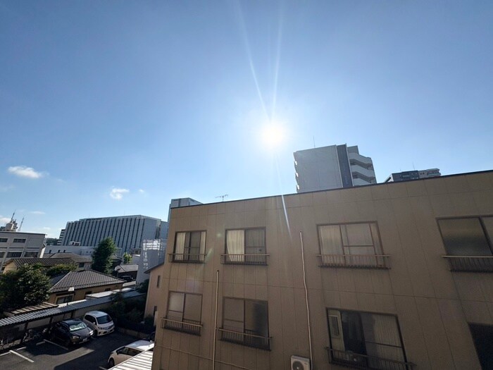 物件内観写真20　(室内からの展望)