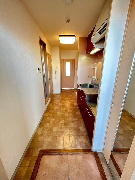 物件内観写真20　(廊下)