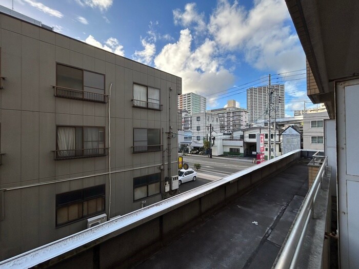 物件内観写真22　(室内からの展望)