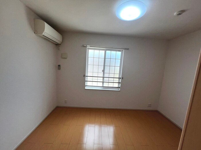 物件内観写真16　(居室)